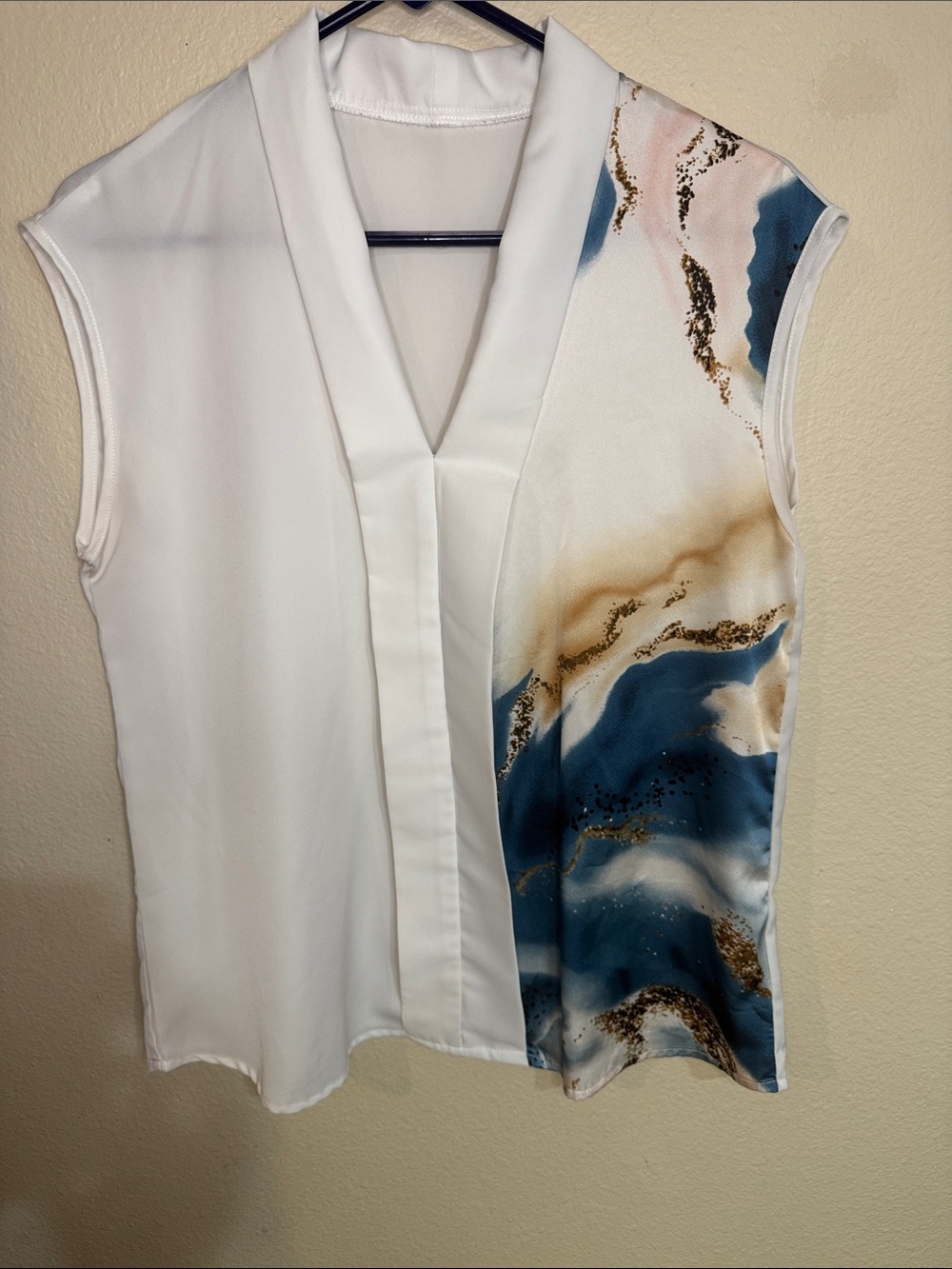 SHEIN White Sleeveless V-Neck Top with Blue and Gold Marble Panel
